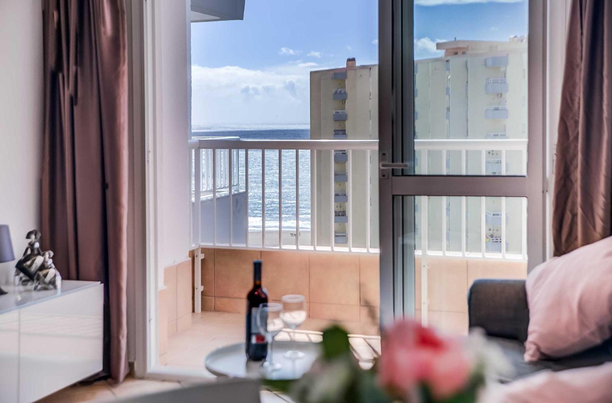Puerto Marina, Apartamento Frente Al Mar Benalmadena Luaran gambar