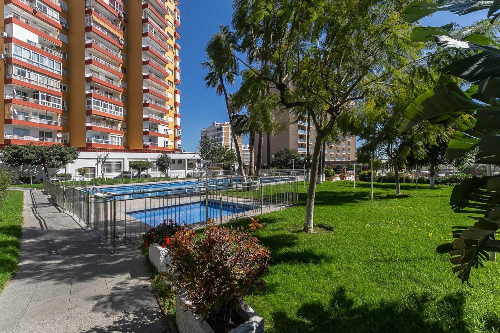 Puerto Marina, Apartamento Frente Al Mar Benalmadena Luaran gambar