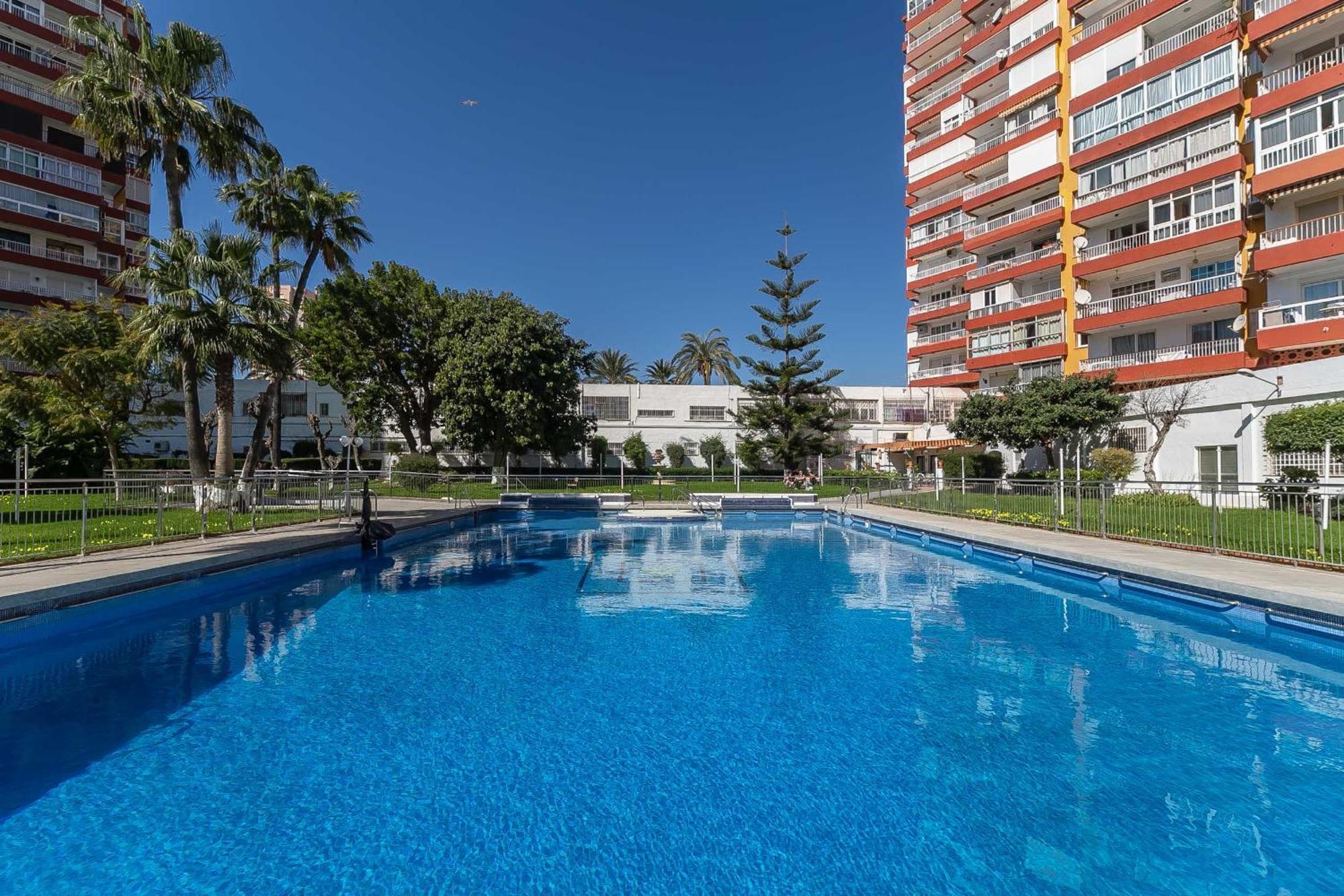 Puerto Marina, Apartamento Frente Al Mar Benalmadena Luaran gambar