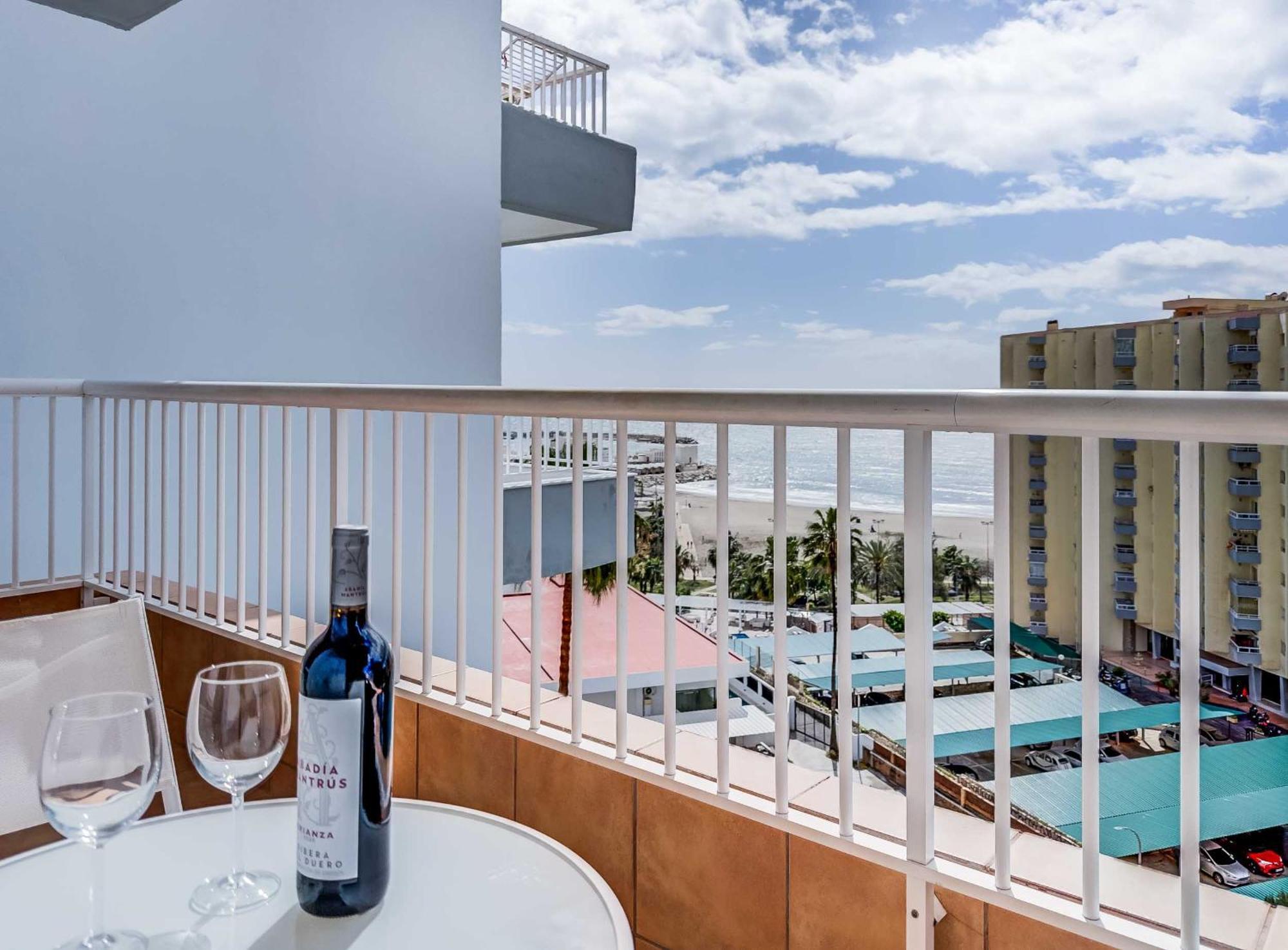 Puerto Marina, Apartamento Frente Al Mar Benalmadena Luaran gambar